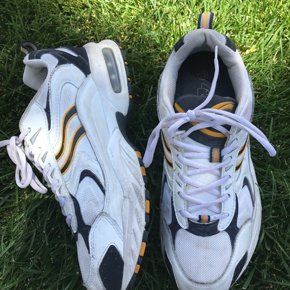 White 10 year Vintage Athletic Works size10.5W.